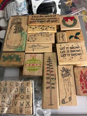 Wooden Holiday Stamp Set - Christmas Designs 14 pcs (1 box alphabet letters)